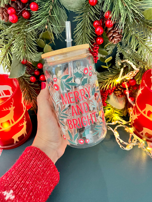 Merry and Bright 🎅 16 oz Glass Can